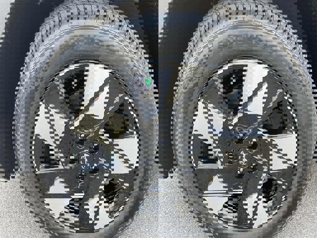 New 2025 Hyundai Kona SEL image 8