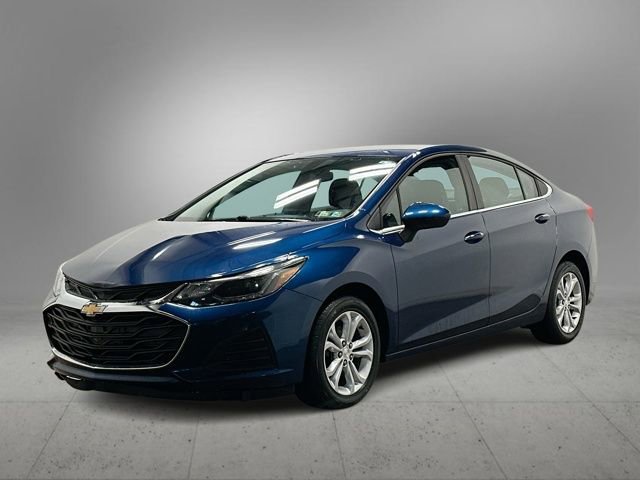 Used 2019 Chevrolet Cruze LT w/ Convenience Package FWD image 1