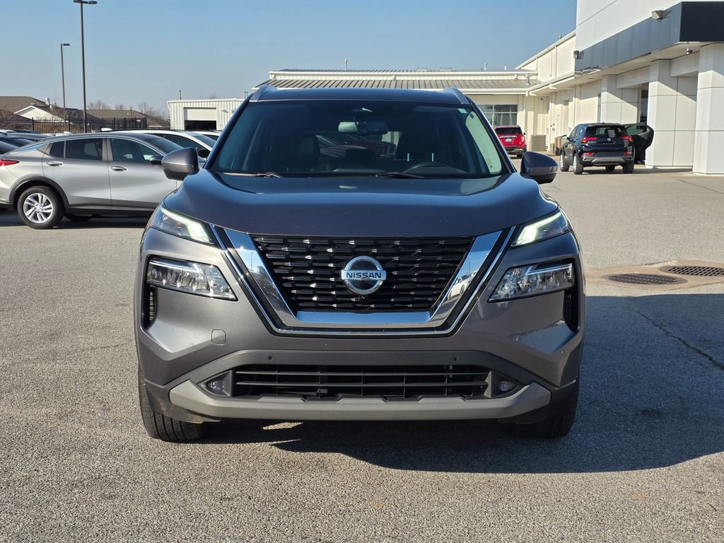 Used 2021 Nissan Rogue SL w/ Premium Package image 2
