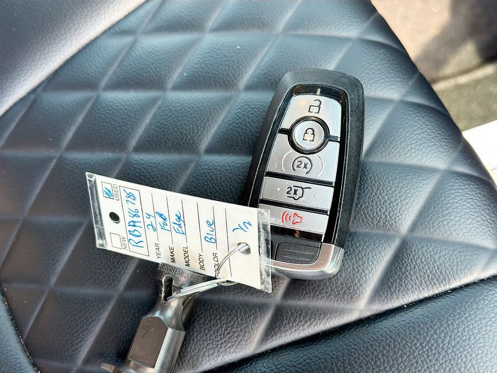 Certified 2024 Ford Edge Titanium AWD/4WD image 34