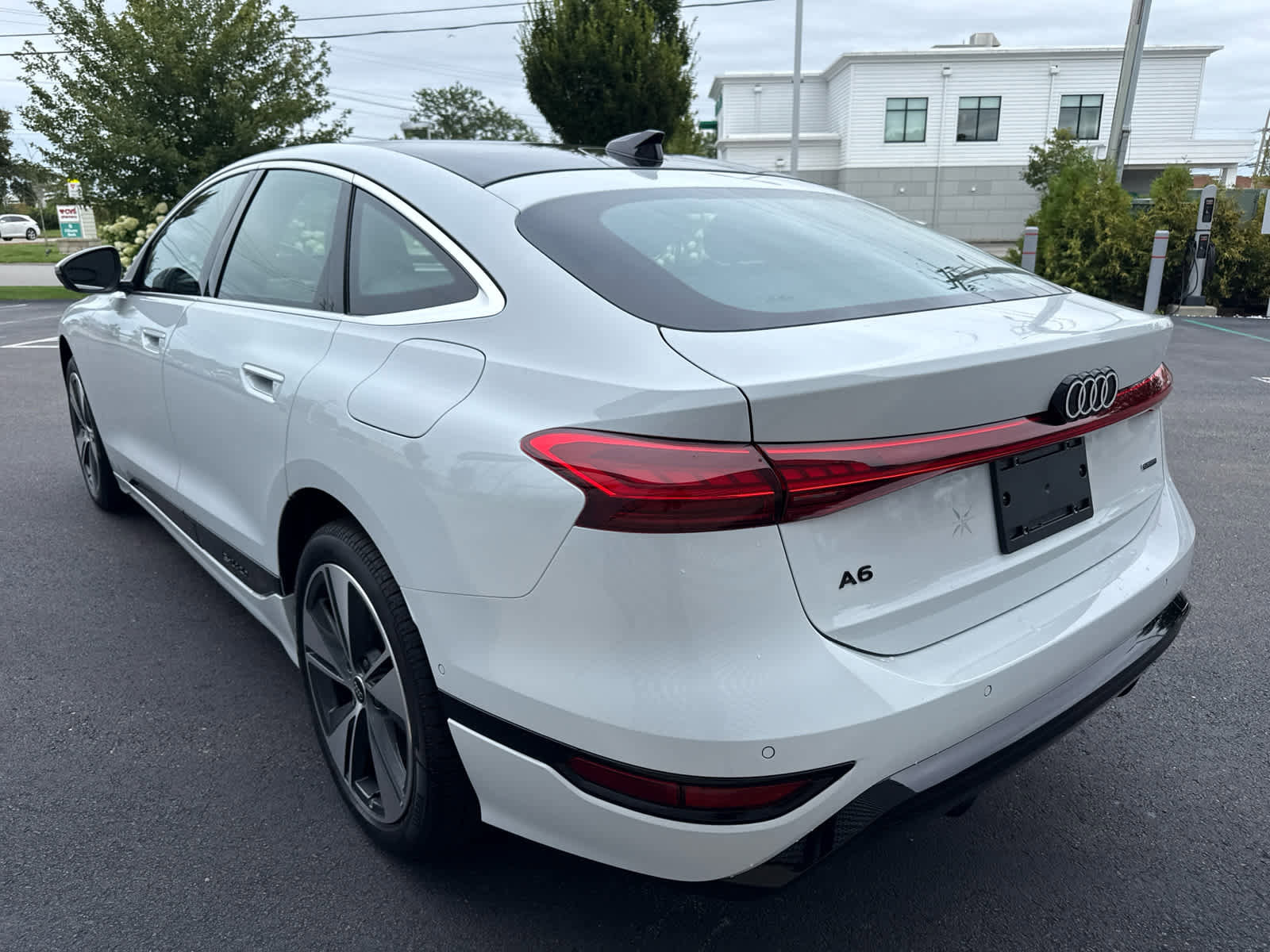 New 2025 Audi A6 e-tron Premium Plus image 6