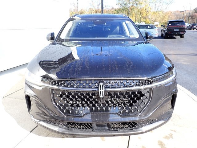 New 2026 Lincoln Nautilus Reserve w/ Jet Appearance Package AWD/4WD image 9