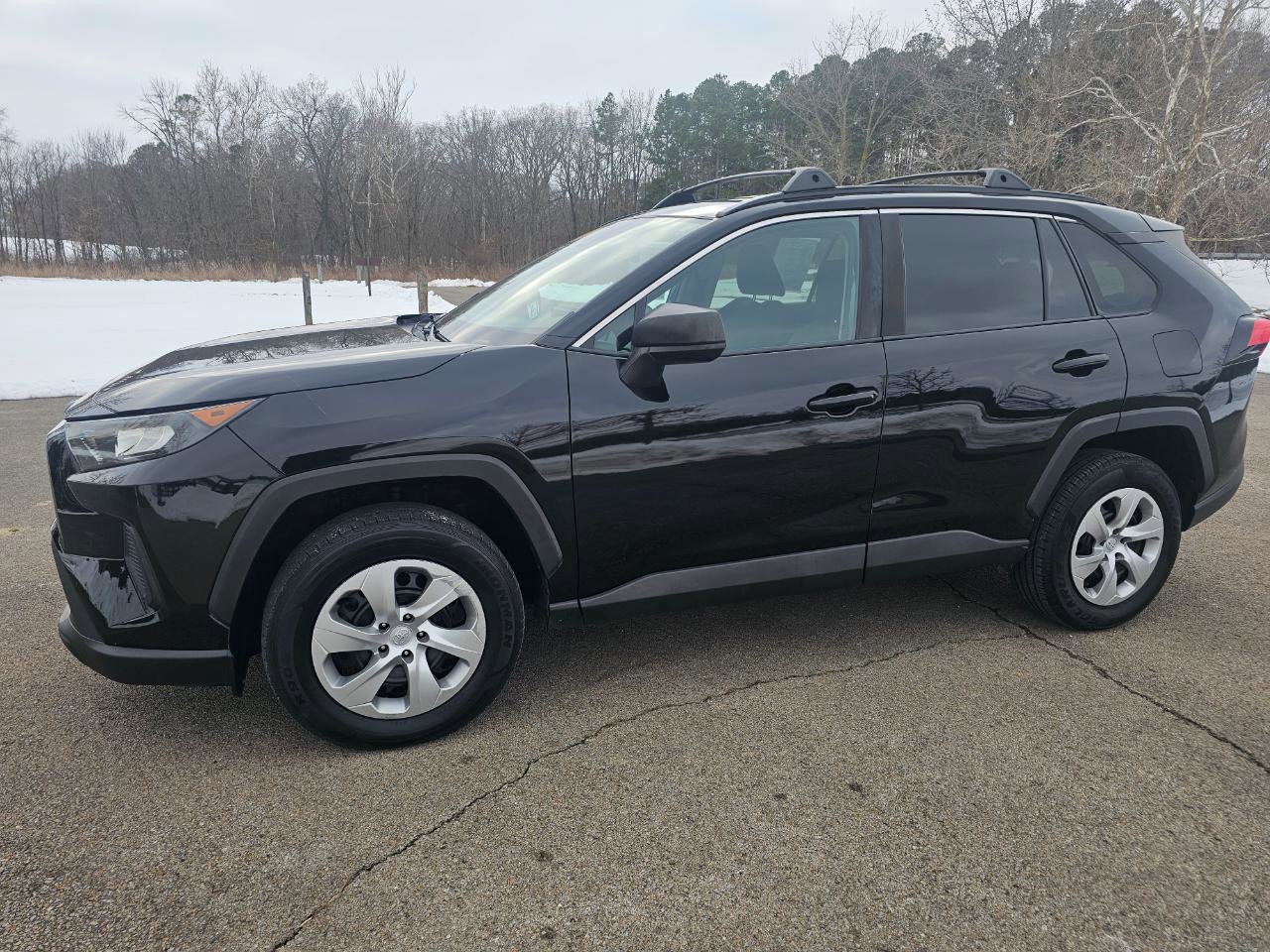 Used 2020 Toyota RAV4 LE w/ All Weather Liner Package image 11