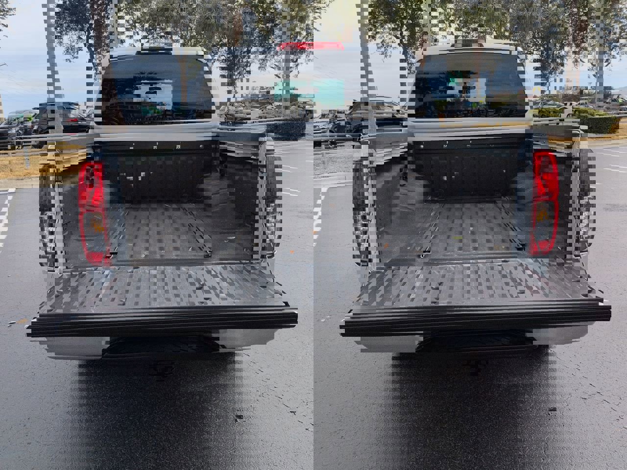 Used 2012 Suzuki Equator Sport image 13