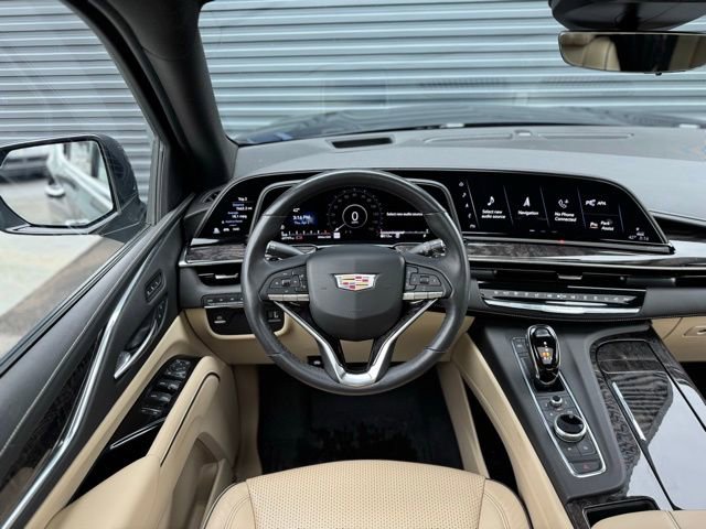 Used 2021 Cadillac Escalade Premium Luxury image 19