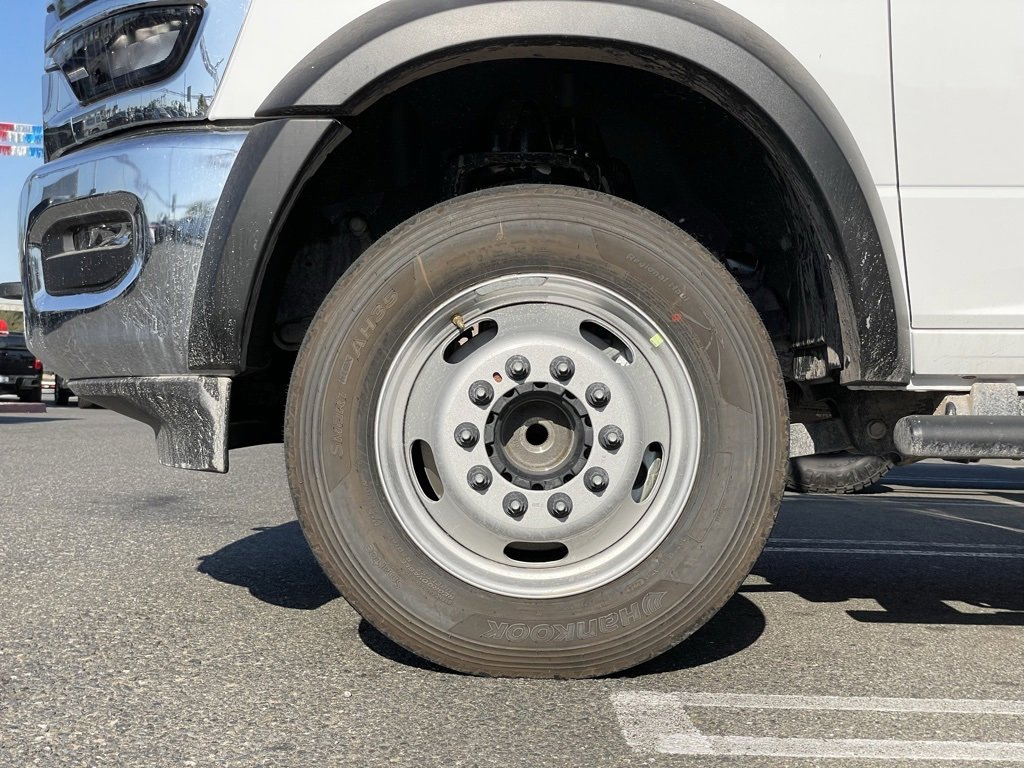 New 2026 RAM 5500 Tradesman w/ Chrome Appearance Group image 21