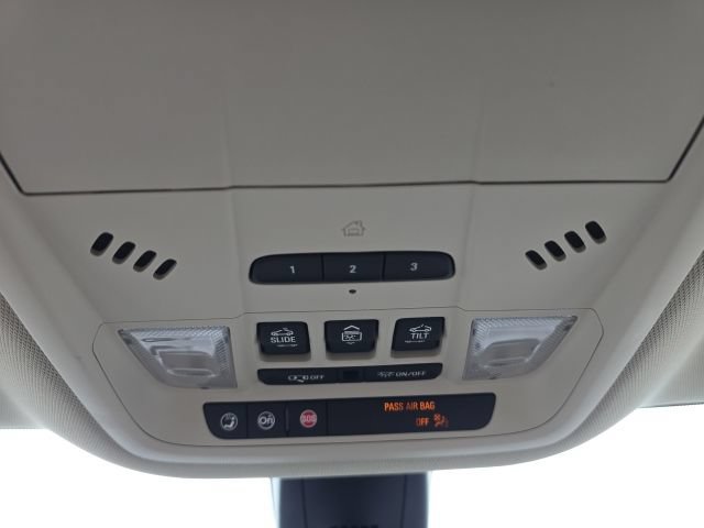 Used 2023 Buick Enclave Avenir w/ Avenir Technology Package FWD image 45
