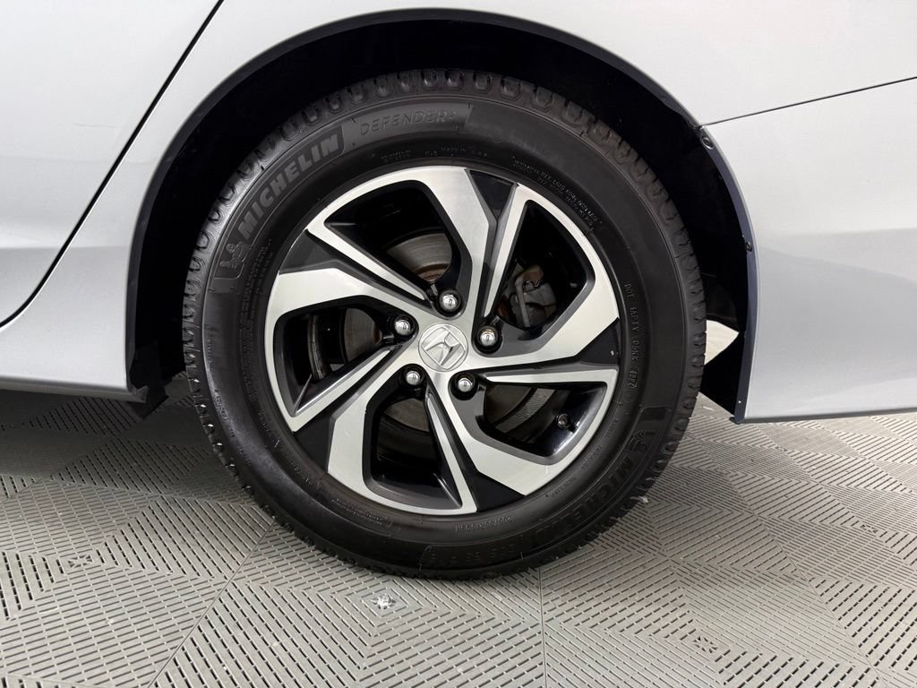 Used 2017 Honda Accord LX image 11