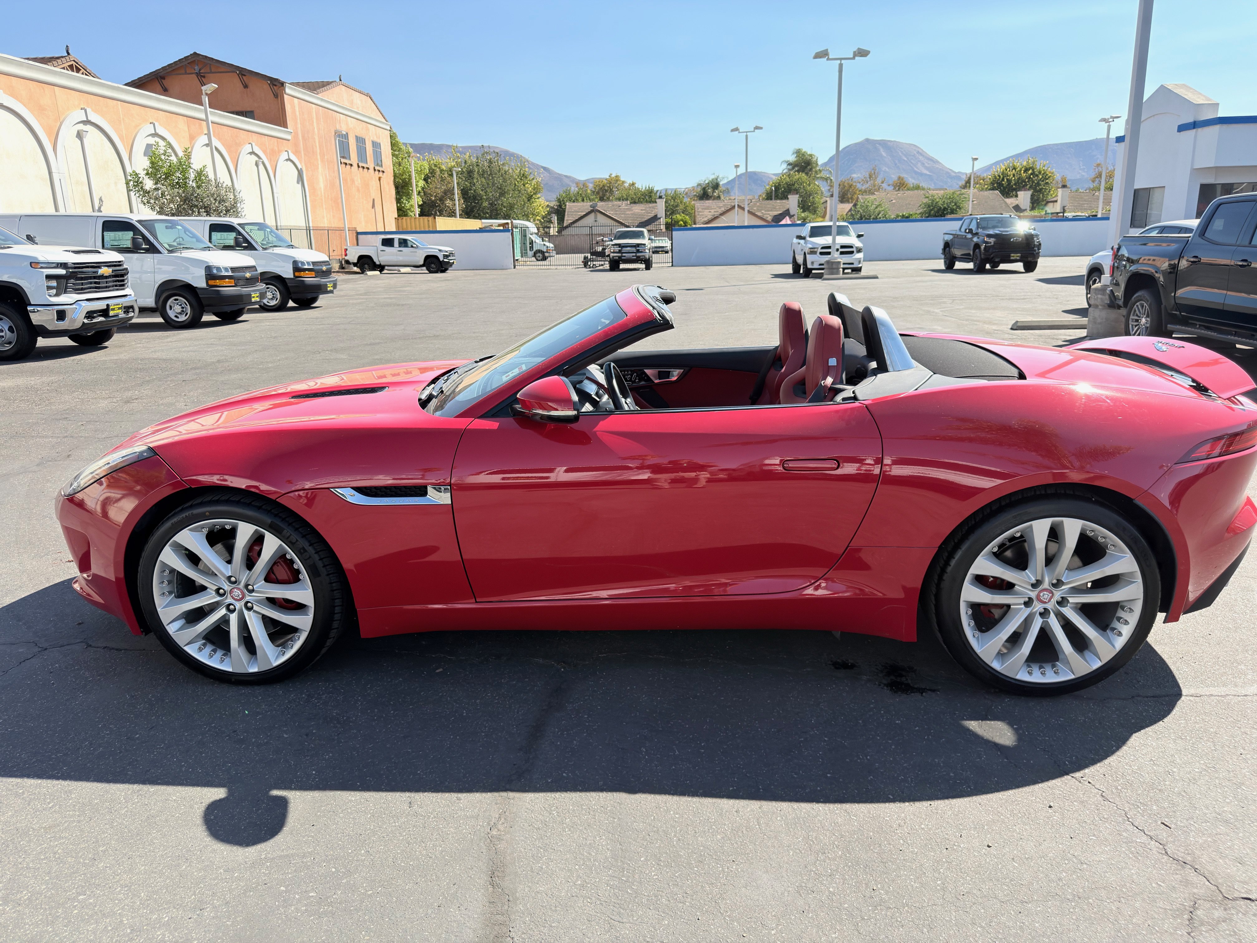 Used 2014 Jaguar F-TYPE Convertible RWD image 39