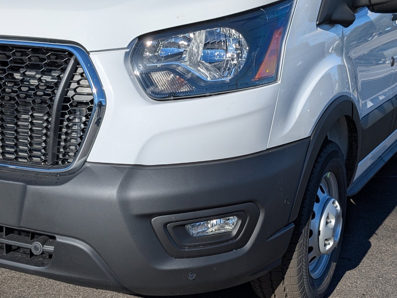 New 2026 Ford Transit 250 148 Medium Roof image 10