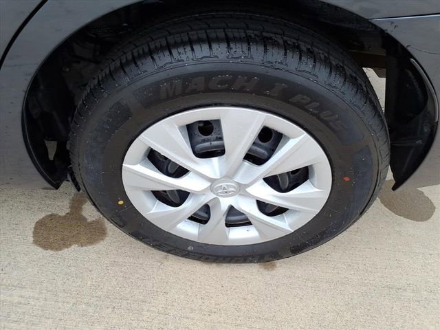 Used 2018 Toyota Corolla L image 18