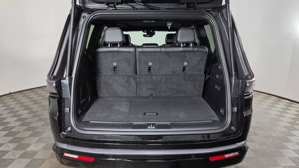 New 2026 Jeep Grand Wagoneer Limited image 9