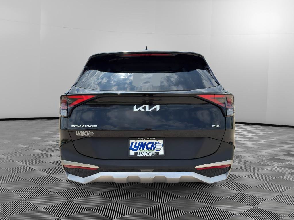 Used 2024 Kia Sportage LX AWD/4WD image 4