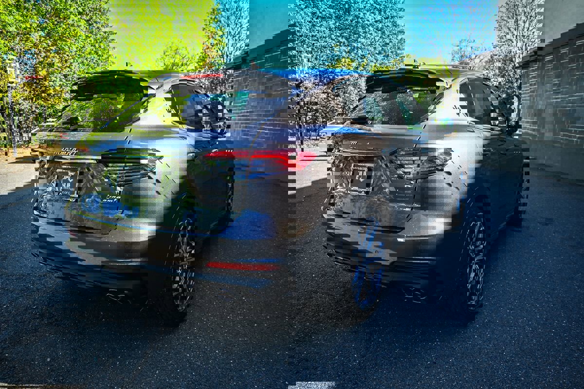 Used 2023 Maserati Levante Modena AWD/4WD image 5