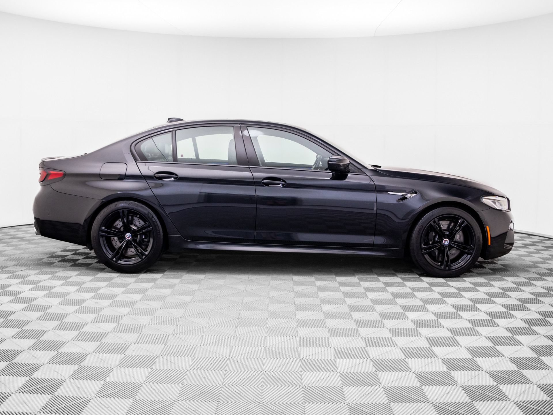 Used 2022 BMW M5 AWD/4WD image 6
