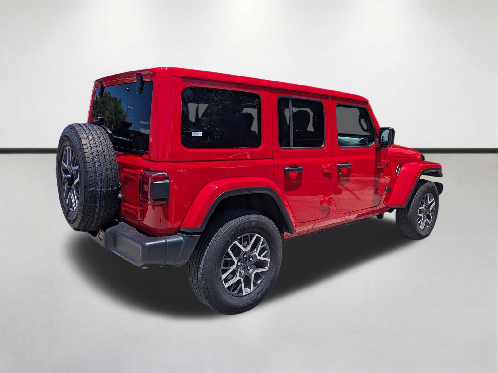 Used 2025 Jeep Wrangler Unlimited Sahara AWD/4WD image 4