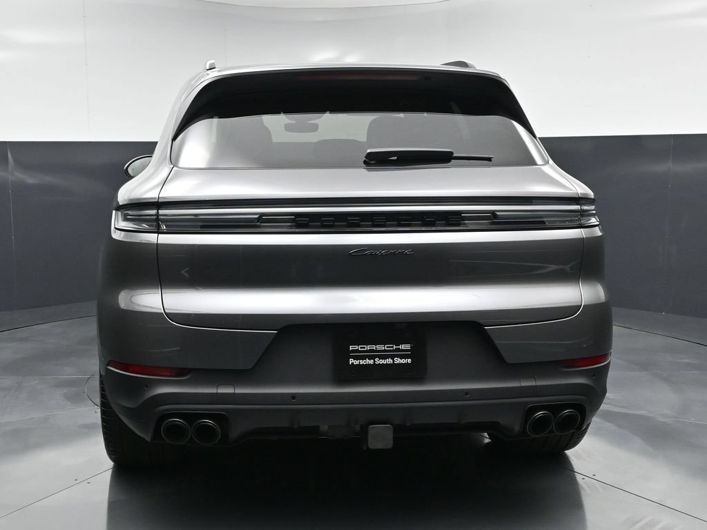Certified 2025 Porsche Cayenne AWD/4WD image 10