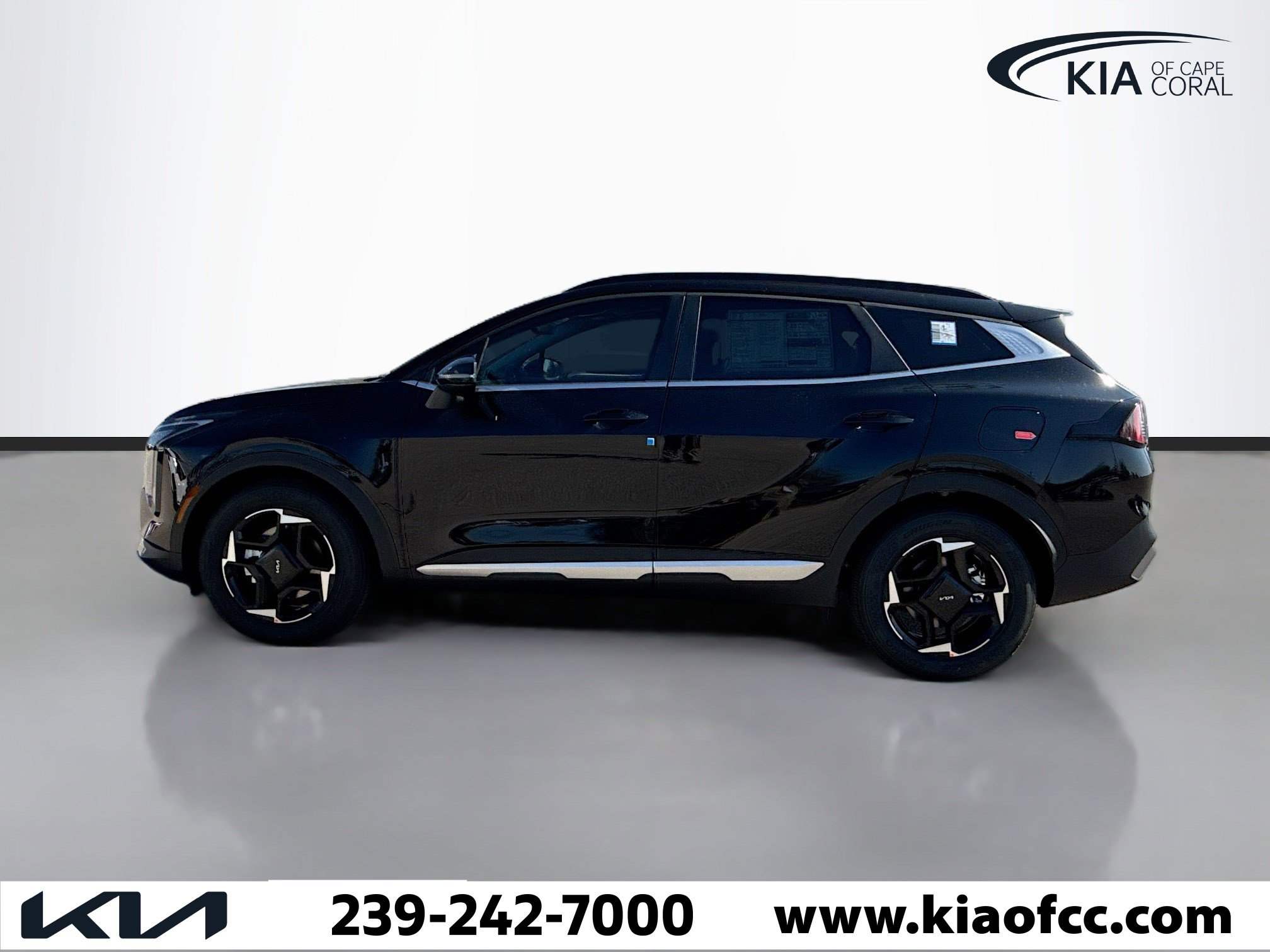 New 2026 Kia Sportage EX image 2