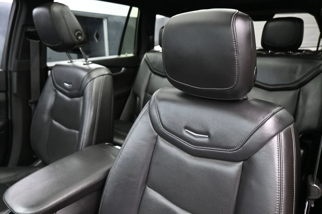 Used 2020 Cadillac XT6 Premium Luxury AWD/4WD image 12
