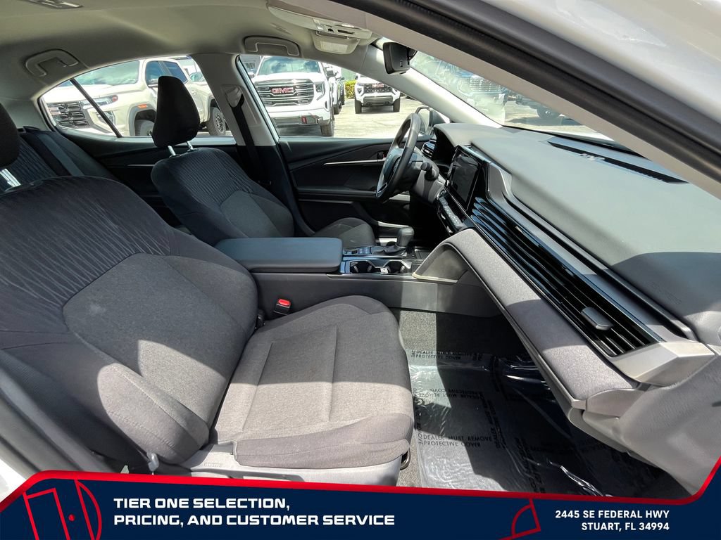 Used 2025 Toyota Camry LE FWD image 20