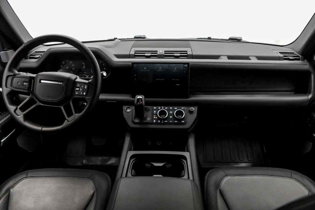 Used 2024 Land Rover Defender 130 Outbound AWD/4WD image 19