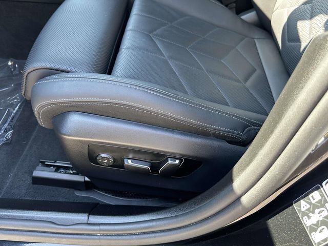 Certified 2024 BMW 540i xDrive w/ Premium Package AWD/4WD image 28