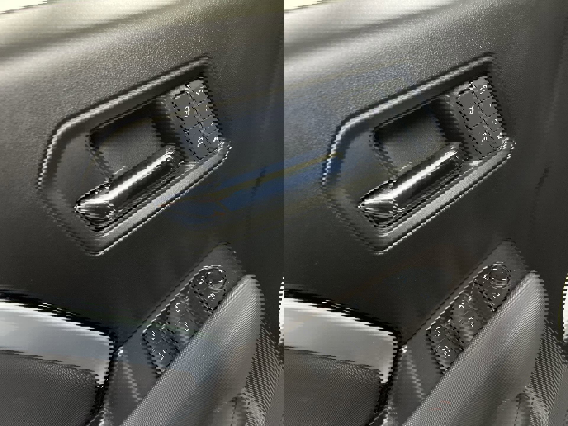 New 2025 Chevrolet Colorado Z71 w/ Midnight Edition image 58