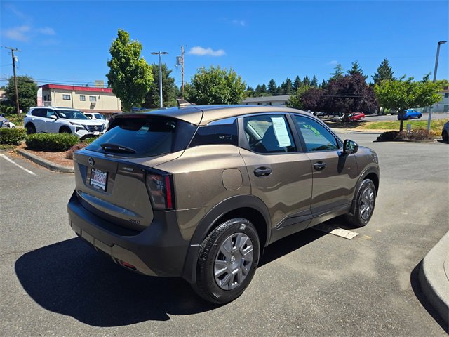 Used 2025 Nissan Kicks S image 7