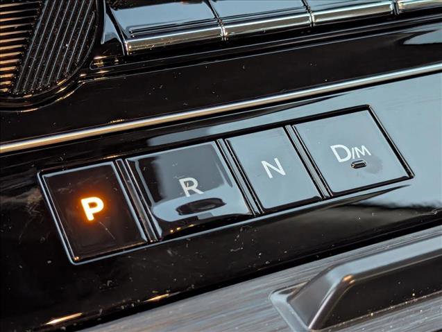 Used 2025 Nissan Armada SV image 11