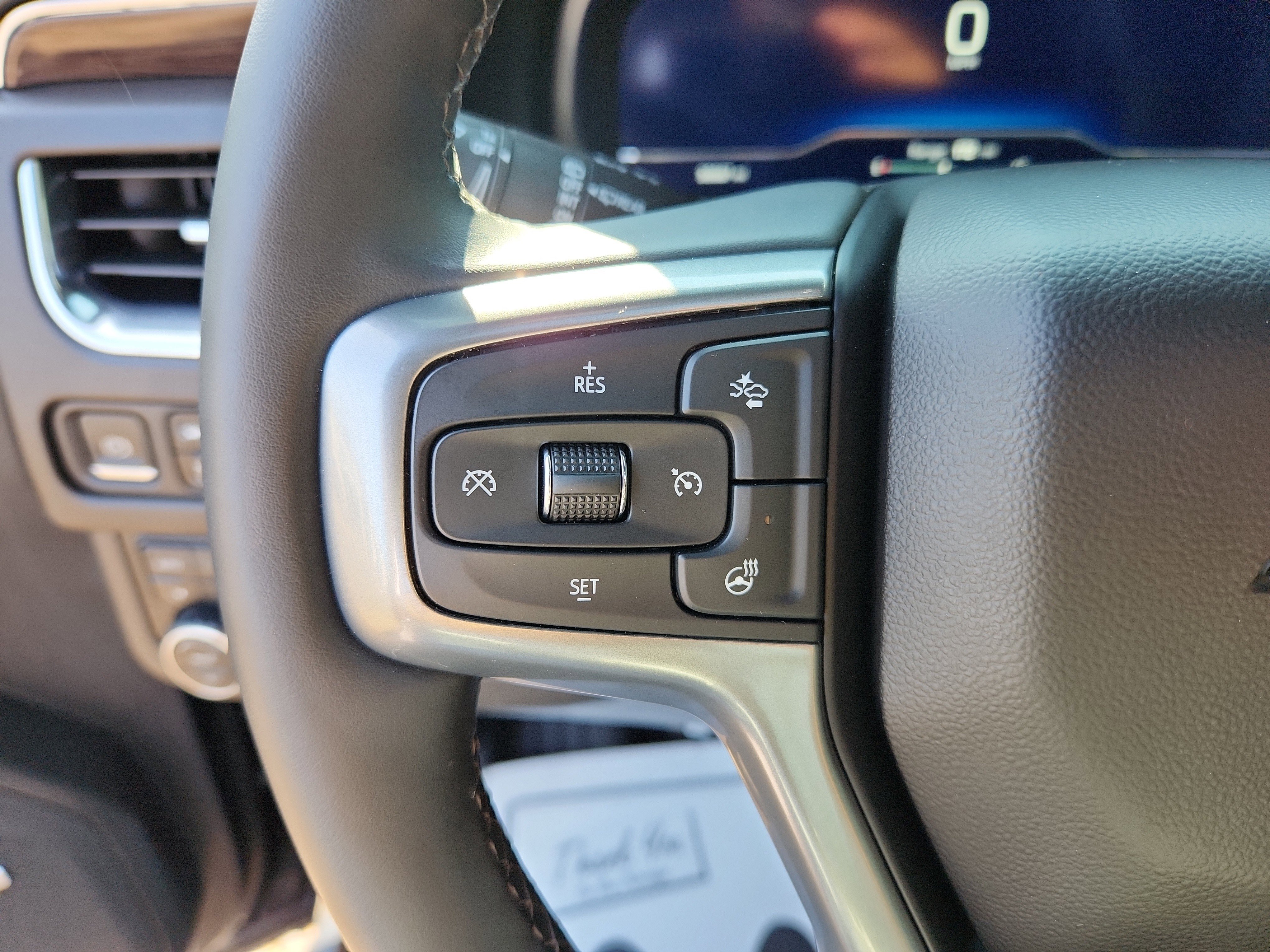 Used 2023 Chevrolet Suburban Z71 w/ Z71 Off-Road Package image 29