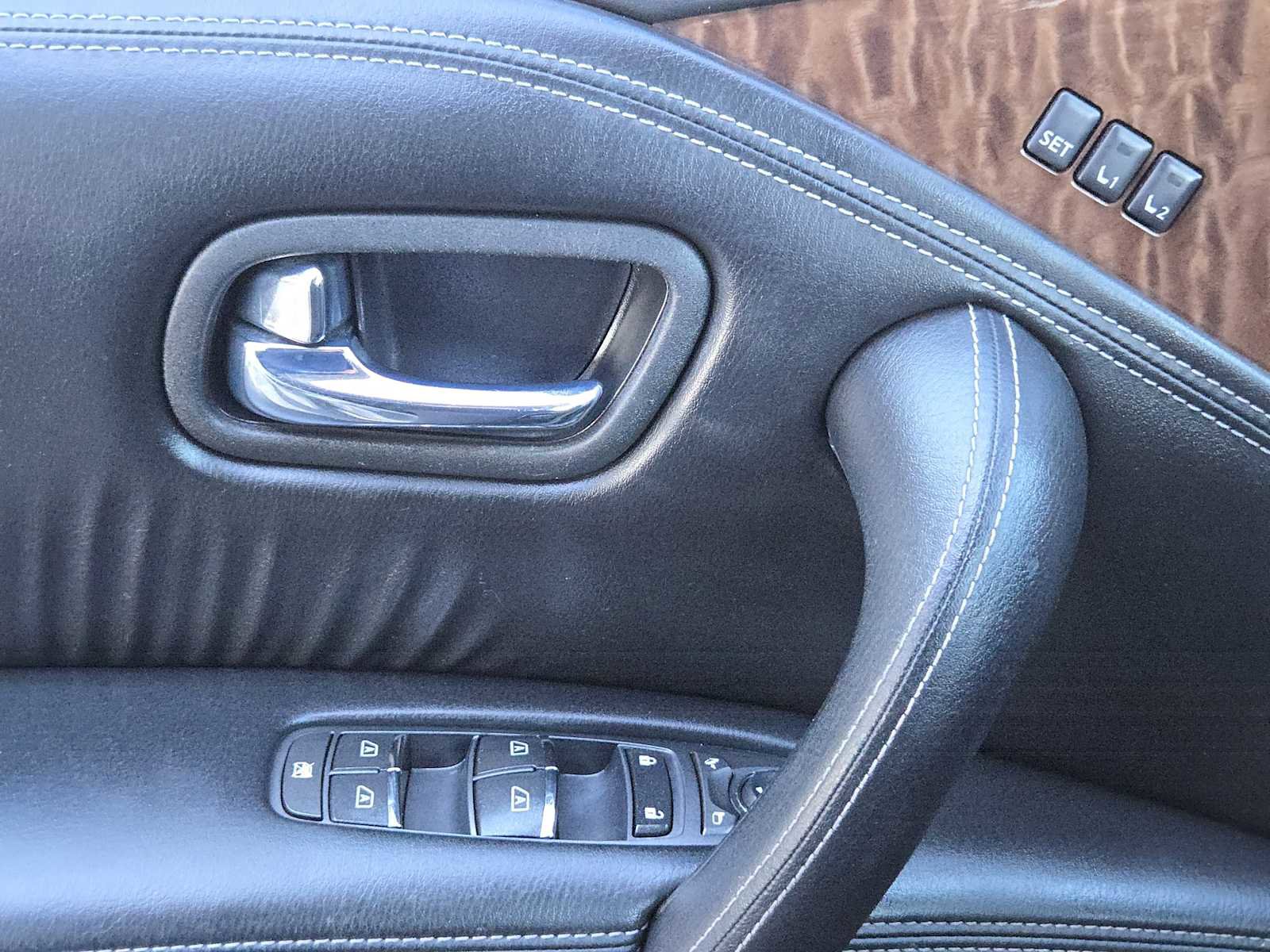 Used 2020 Nissan Armada SL w/ Premium Package image 22