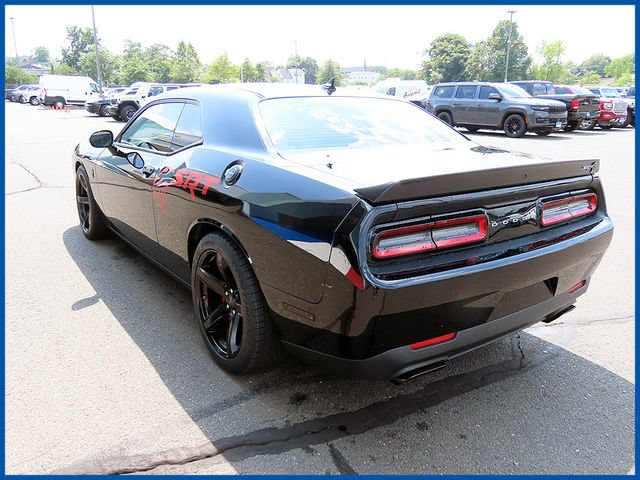 Used 2017 Dodge Challenger SRT Hellcat RWD image 5