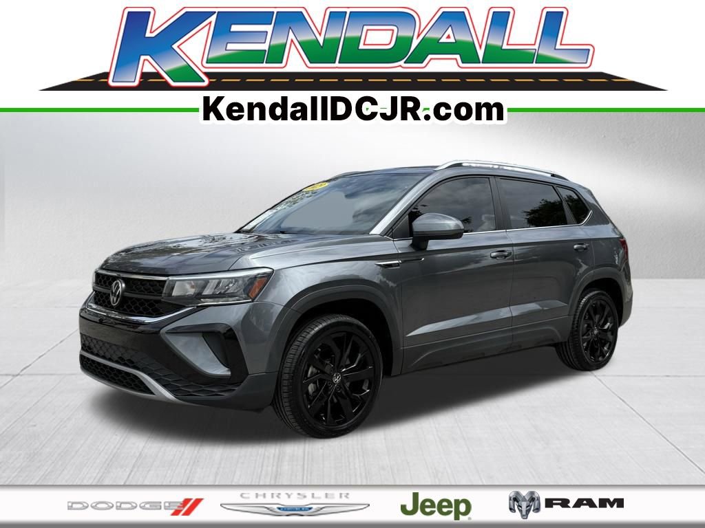 Used 2023 Volkswagen Taos SE w/ Panoramic Sunroof Package image 1