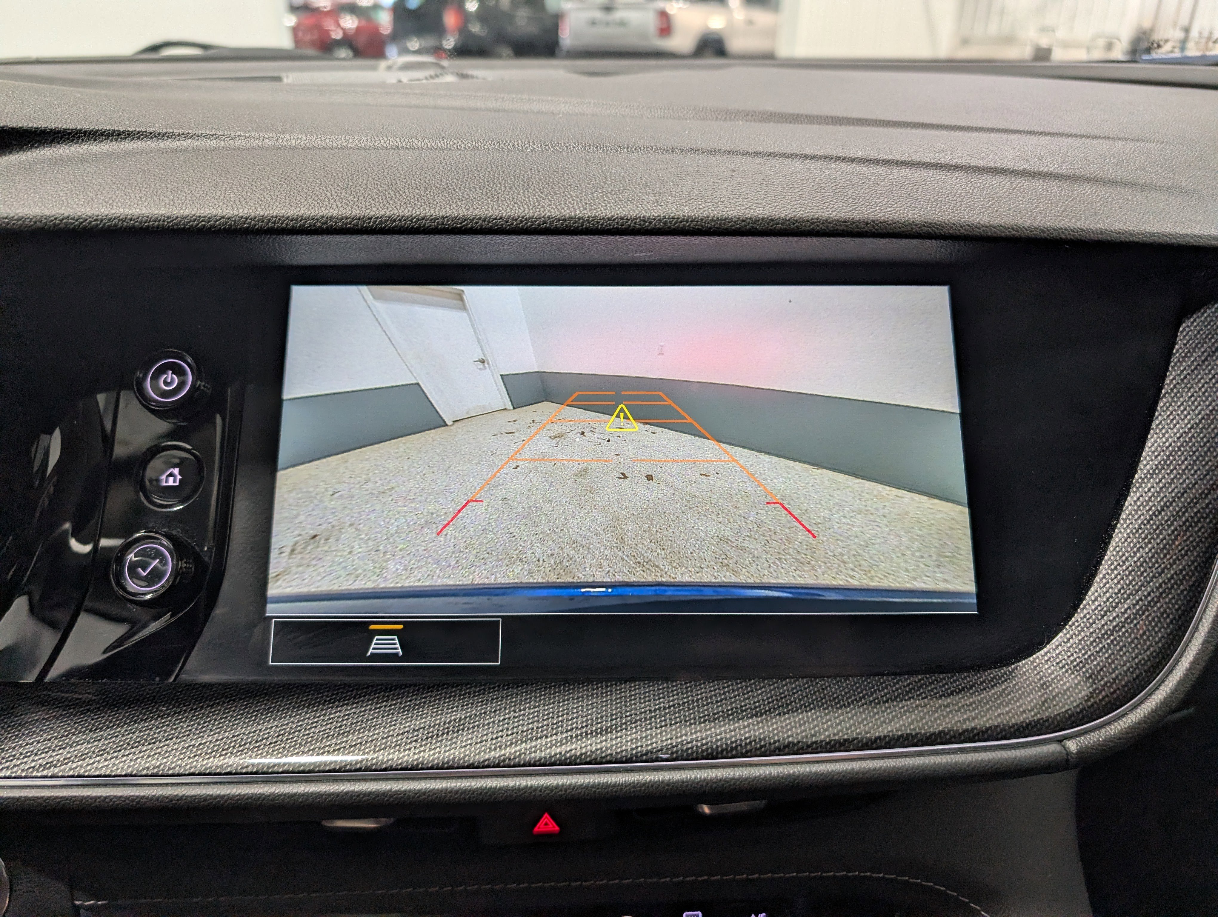Used 2023 Buick Envision Essence AWD/4WD image 24