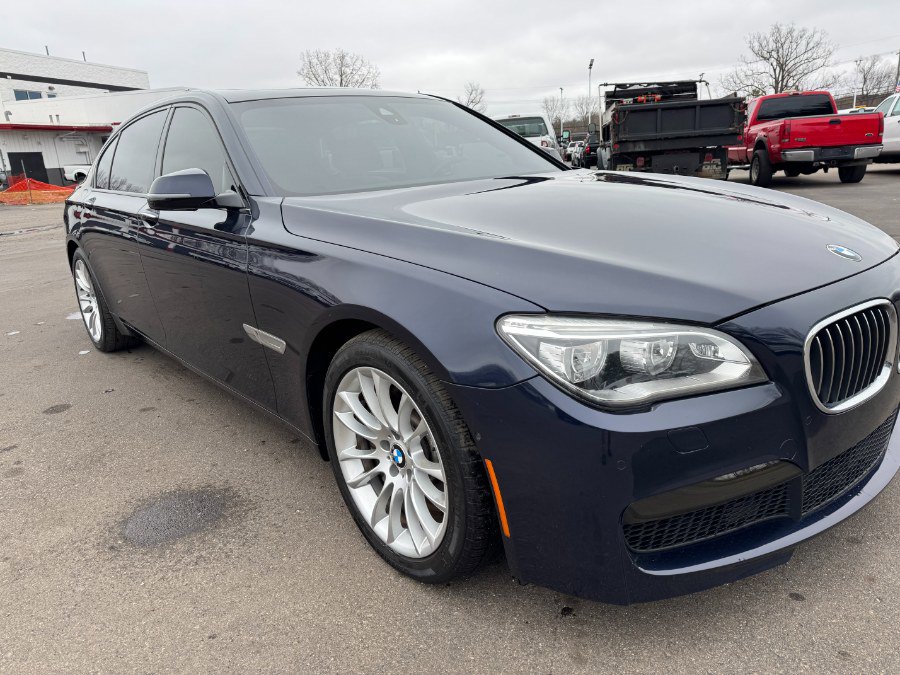 Used 2014 BMW 750Li xDrive AWD/4WD image 12