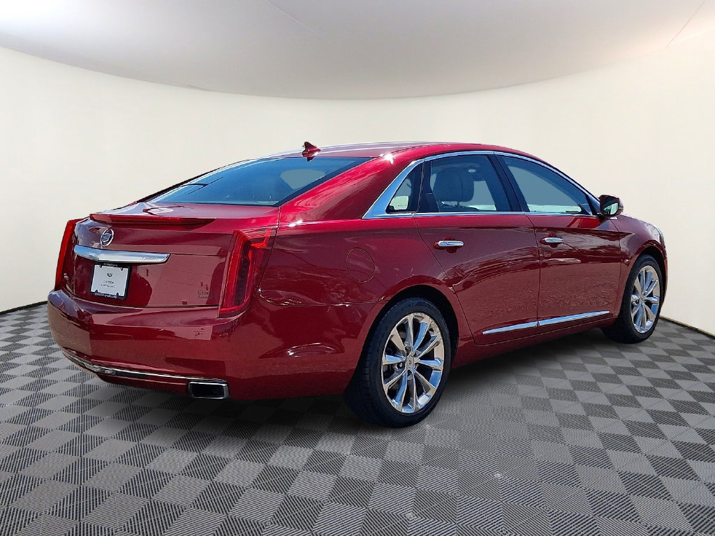 Used 2013 Cadillac XTS Luxury w/ Driver Awareness Package FWD image 4
