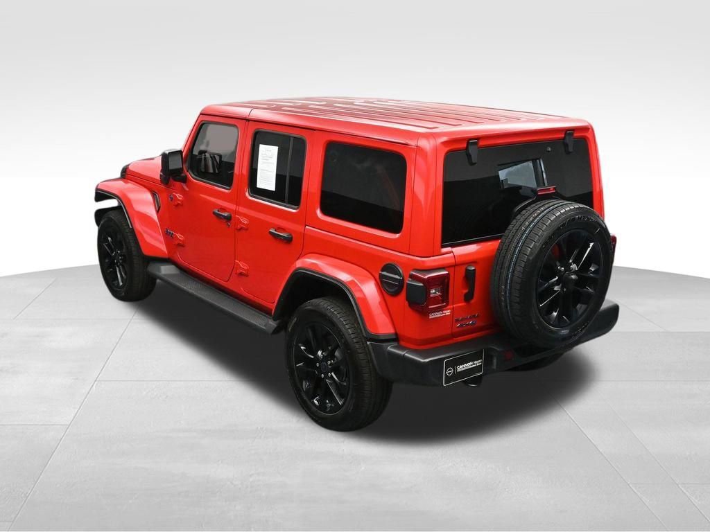 Used 2025 Jeep Wrangler Unlimited Sahara AWD/4WD image 35