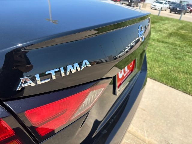 Used 2021 Nissan Altima 2.5 S w/ Driver Assist Package FWD image 9