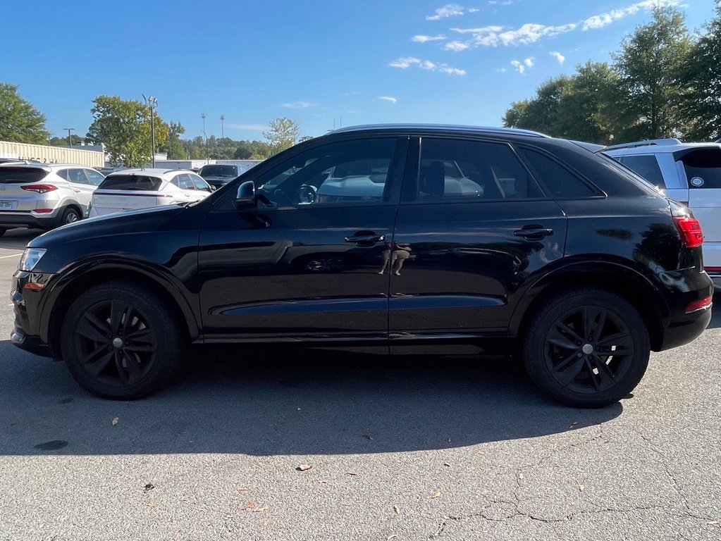 Used 2017 Audi Q3 2.0T Premium AWD/4WD image 2