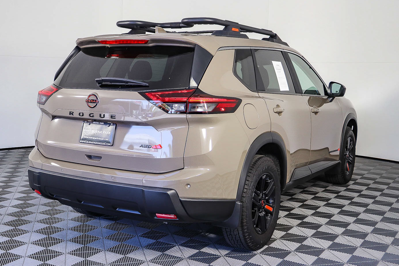 Certified 2025 Nissan Rogue SV AWD/4WD image 6