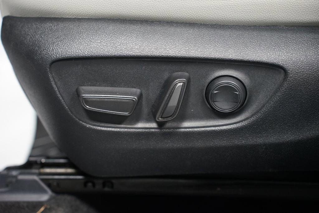 Certified 2024 Toyota Grand Highlander XLE image 33