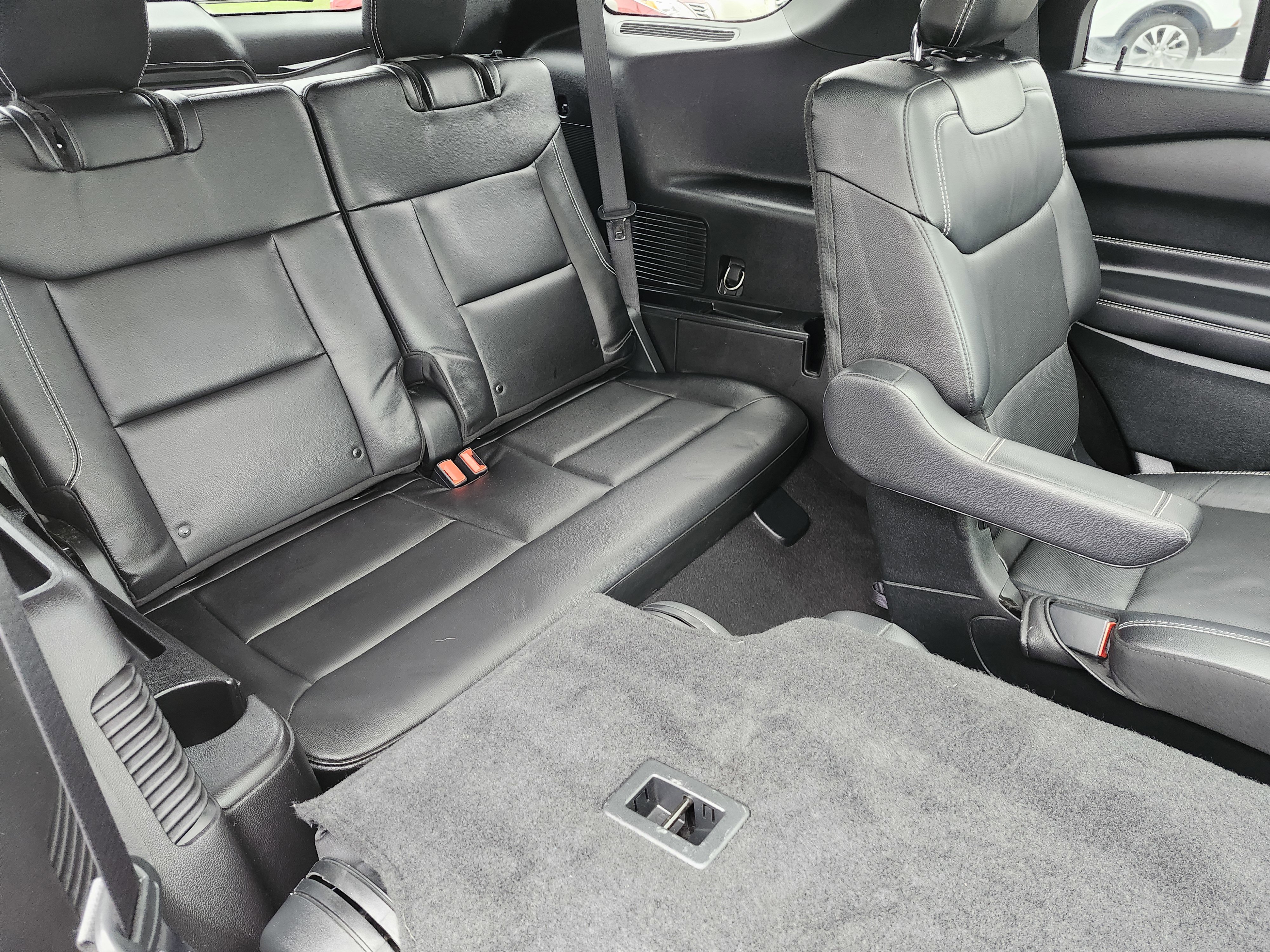 Used 2021 Ford Explorer ST w/ Equipment Group 401A image 23