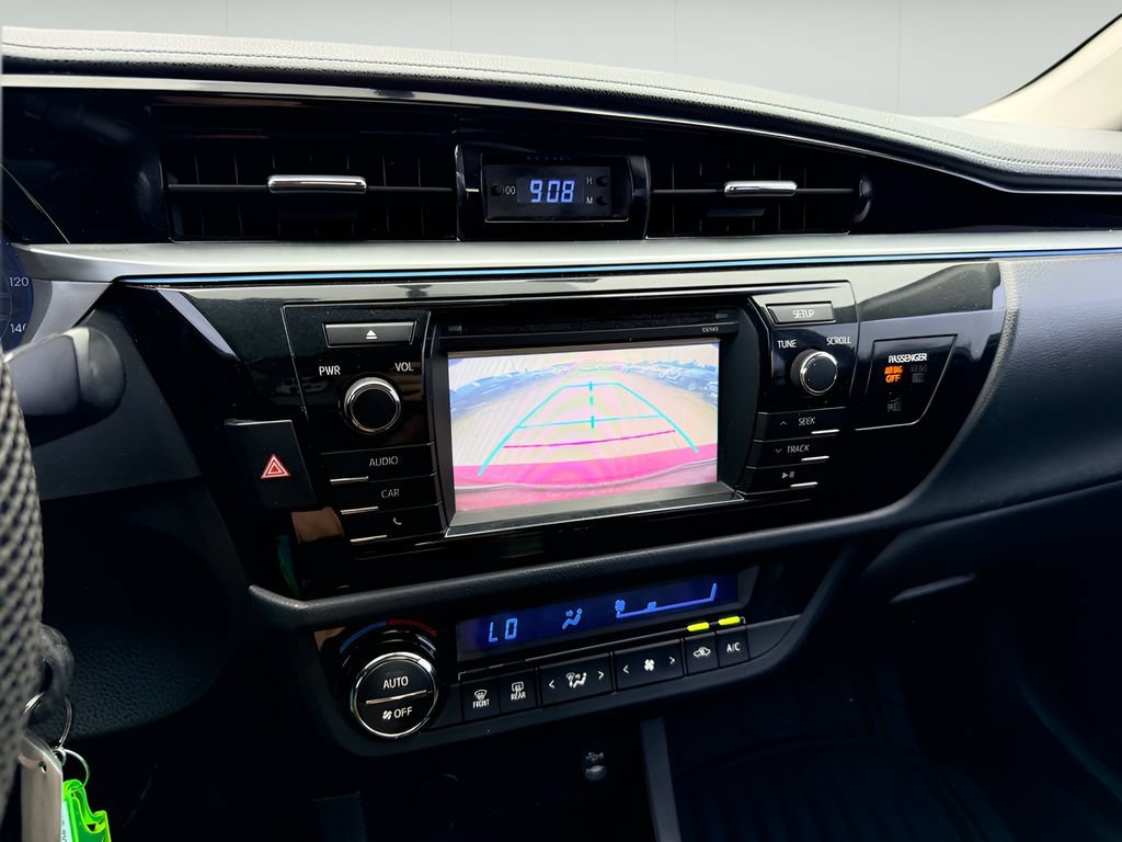 Used 2015 Toyota Corolla S FWD image 11