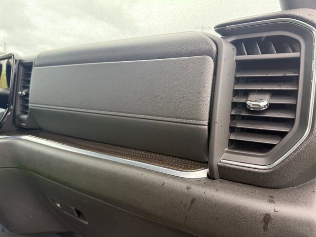 Used 2022 Chevrolet Silverado 1500 LT image 15