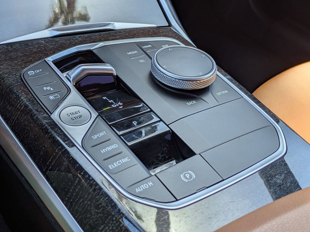 Used 2023 BMW 330e w/ Driving Assistance Package image 11