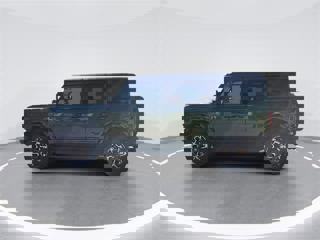 New 2025 Ford Bronco Outer Banks image 5