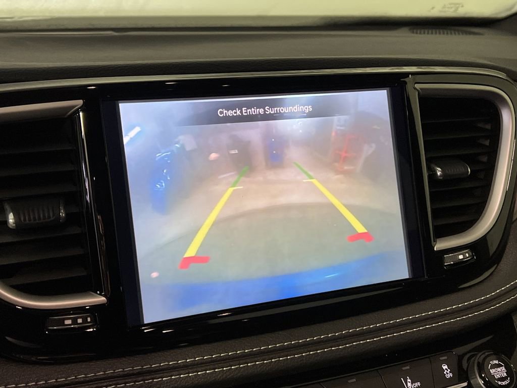 New 2026 Chrysler Pacifica Select image 22