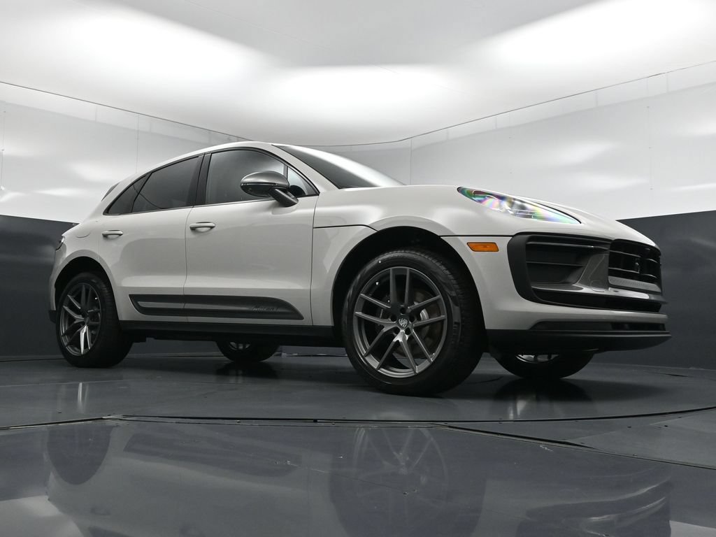 New 2026 Porsche Macan Turbo AWD/4WD image 28