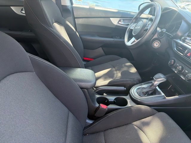 Used 2022 Kia Forte LXS w/ LXS Technology Package FWD image 10