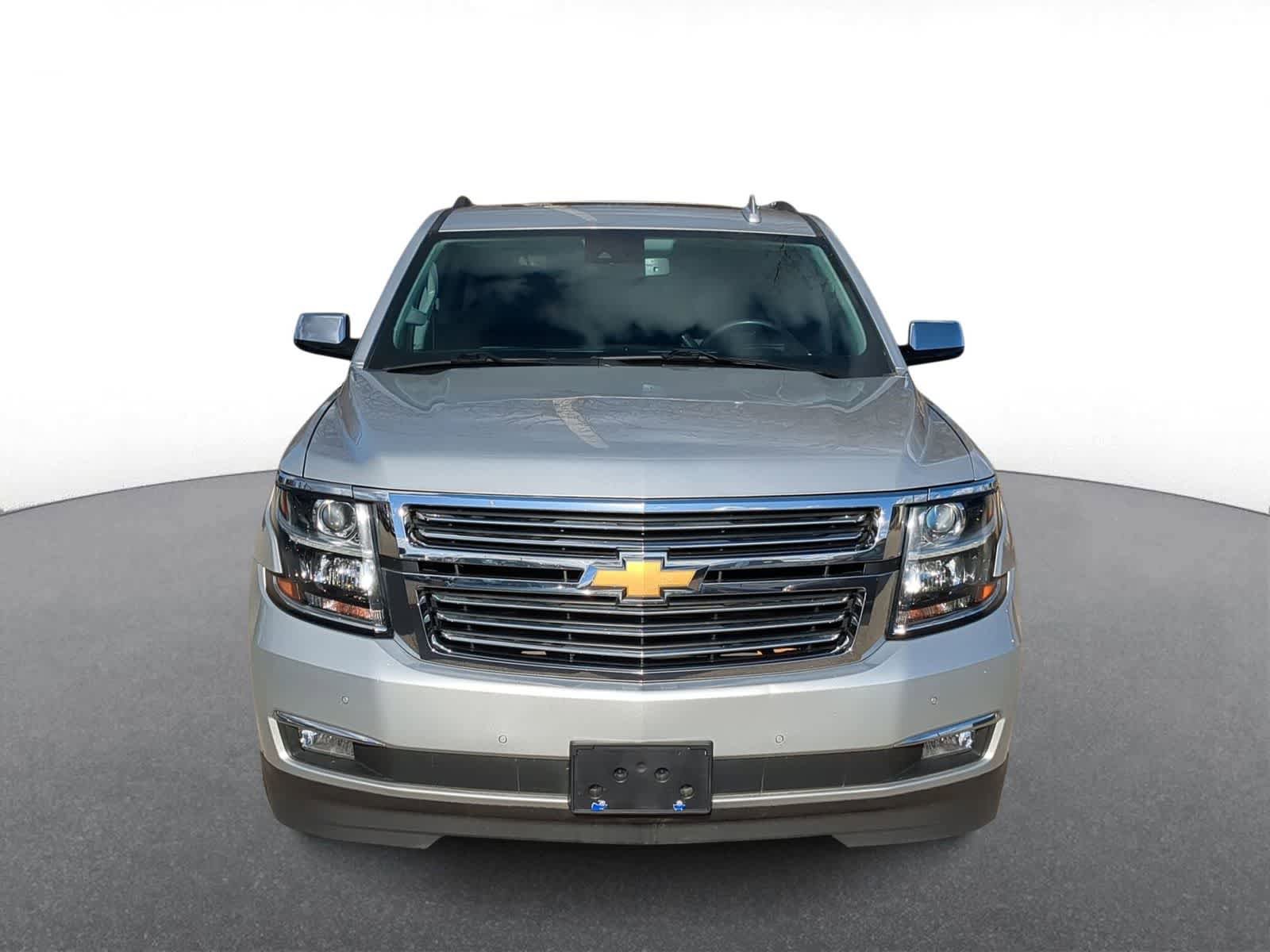 Used 2020 Chevrolet Tahoe Premier w/ Premier 6.2L Value Package image 3
